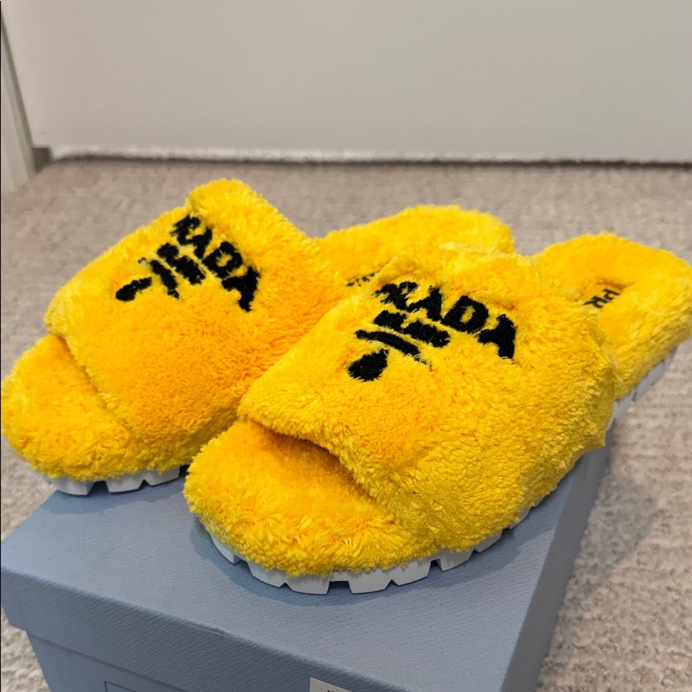 Prada yellow terry Slippers NEW